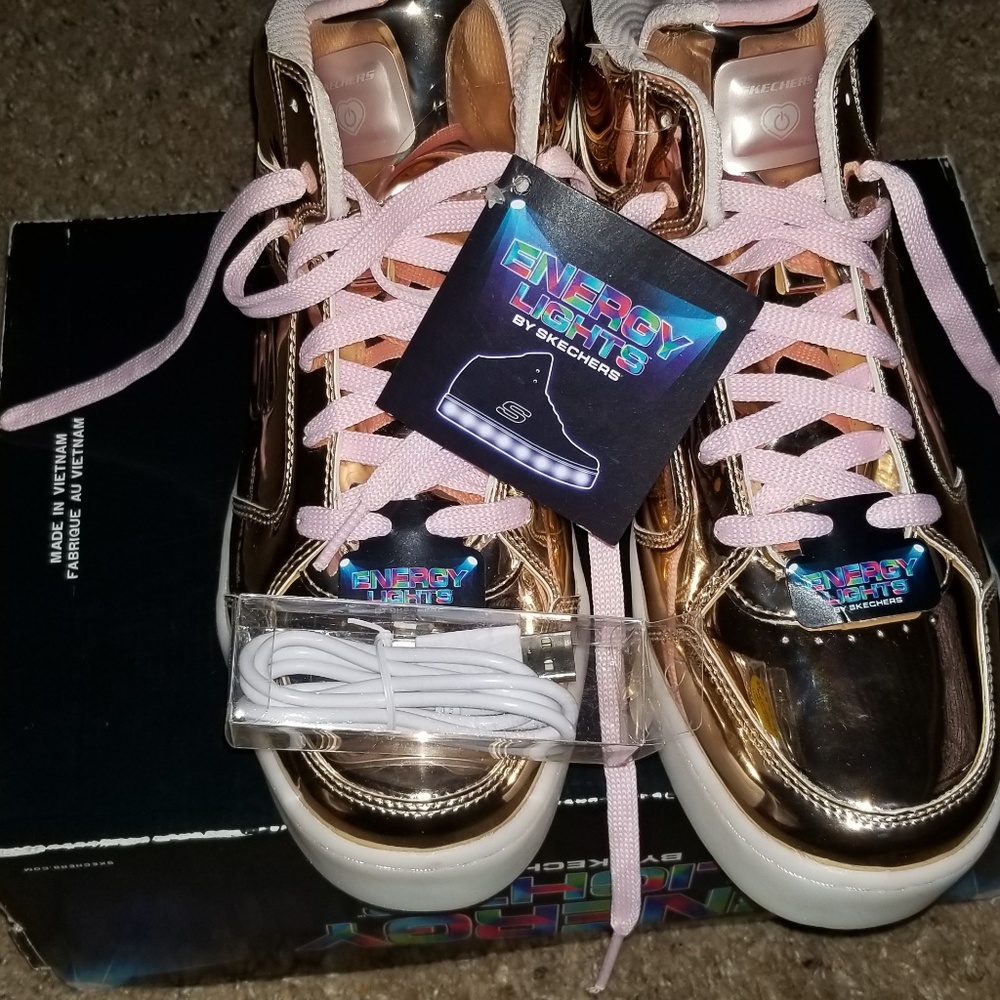 Girls sneakers